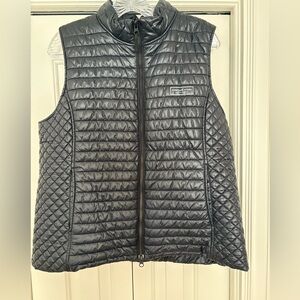 Vineyard Vine puffer vest, black, size XL